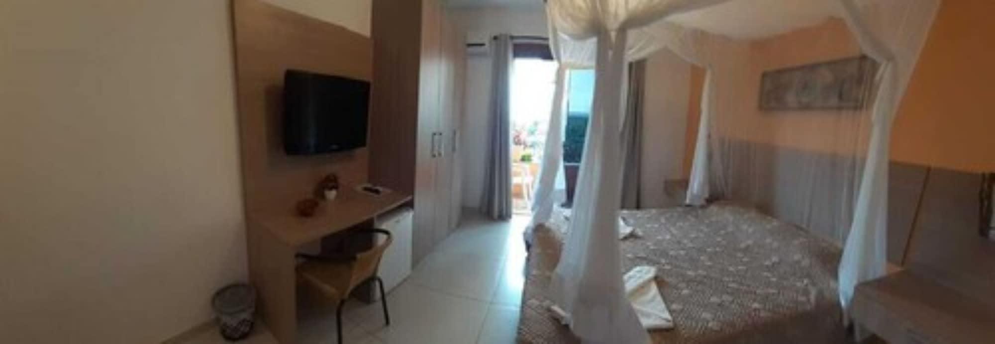 La Brise Hotel 3*