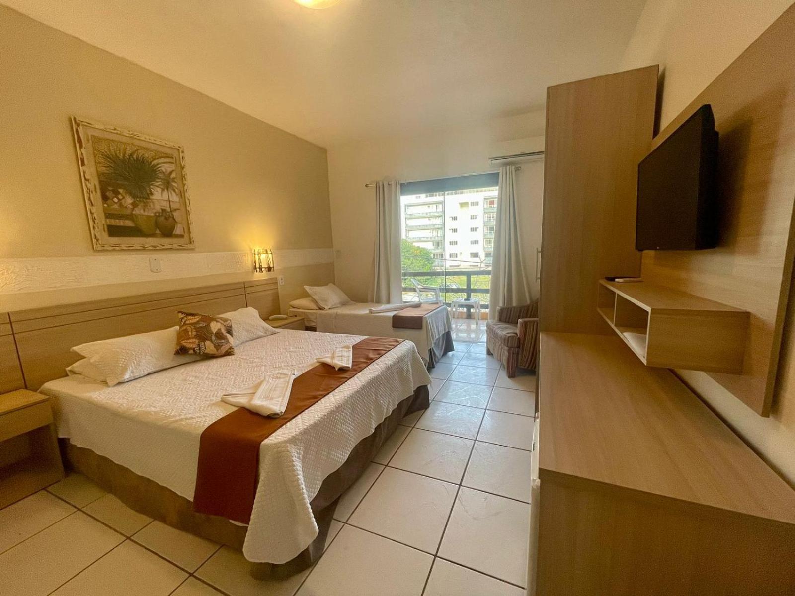 Hotel La Brise 3*